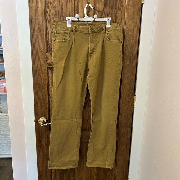 American Eagle Outfitters Other - American Eagle Outfitters Men's Tan Khaki Pants 38 x 34